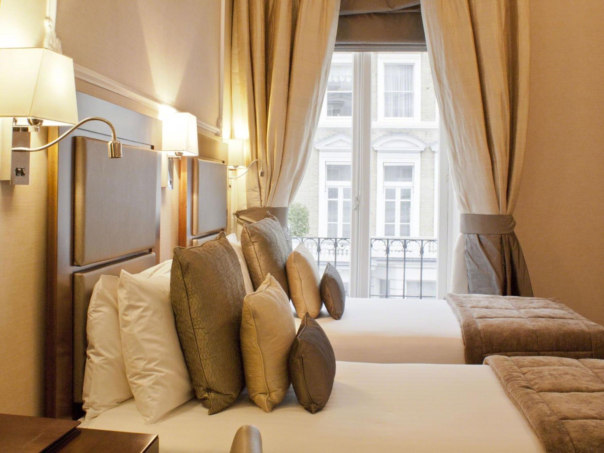 Superior Twin Room,1432744087:JPEG